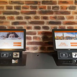 Easyhotel City Centre ** Цюрих